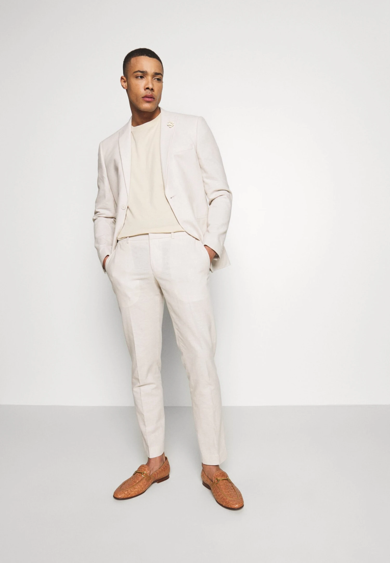 Plain Wedding - Suit - Neutral