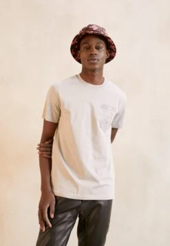 MOSCHINO Print T-Shirt - Fantasy Grey